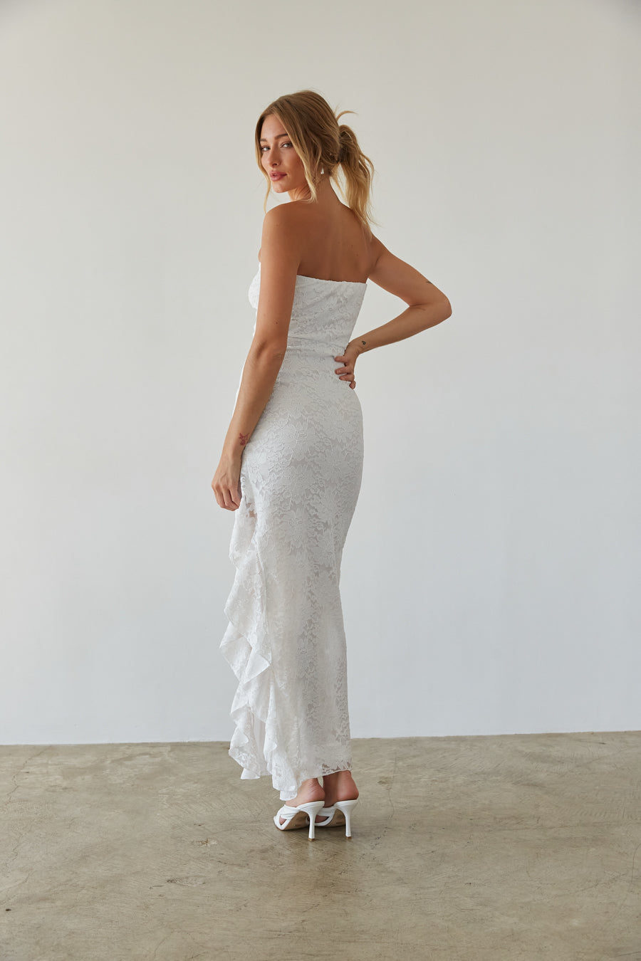 Vivienne Lace Ruffle Maxi Dress